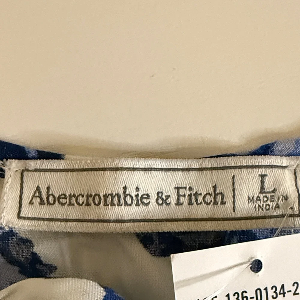 Abercrombie & Fitch Blue Floral Blouse - Picture 6 of 7